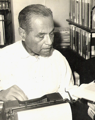 Arturo D. Hernández